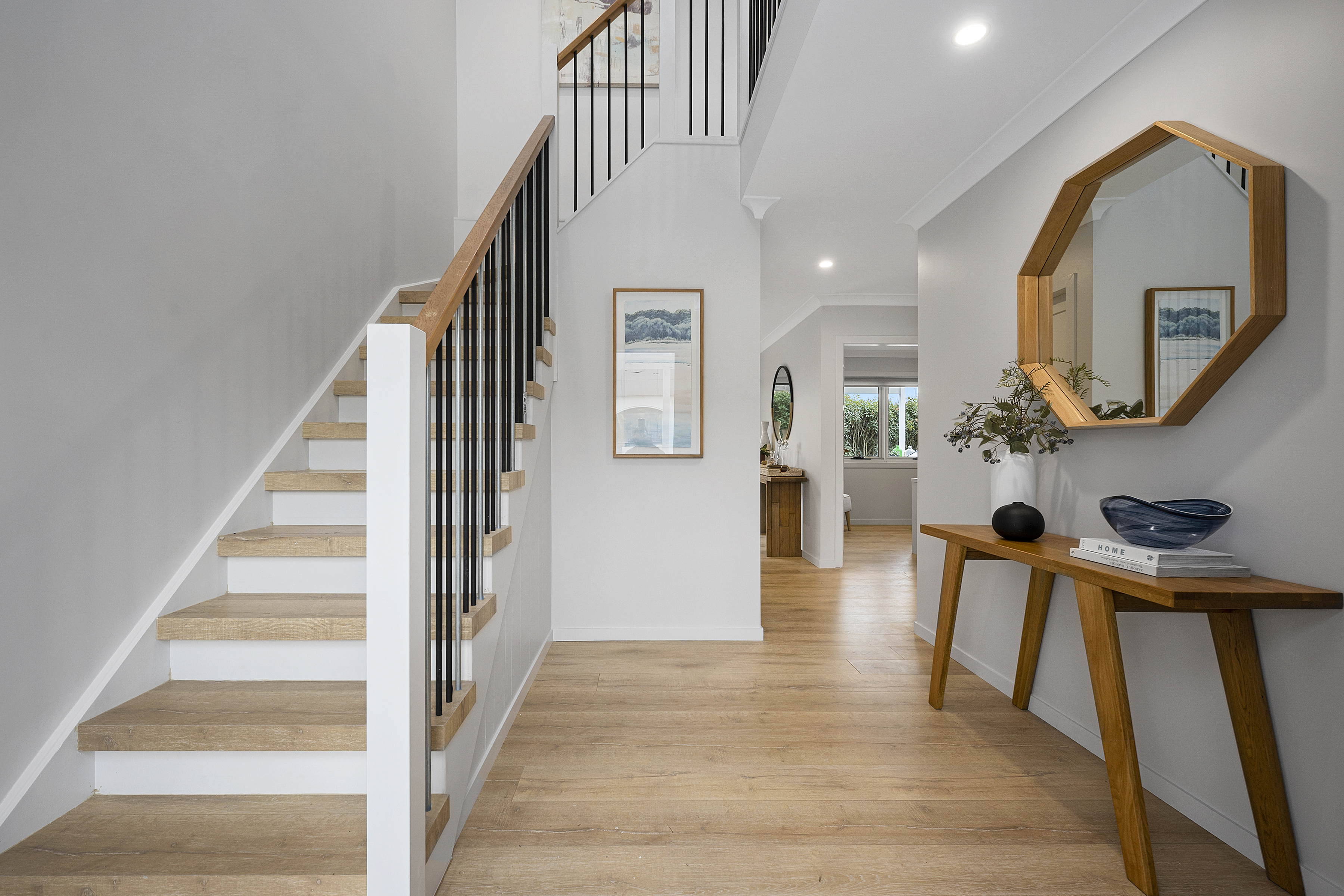 Eucalyptus Dr Westleigh entry and staircase