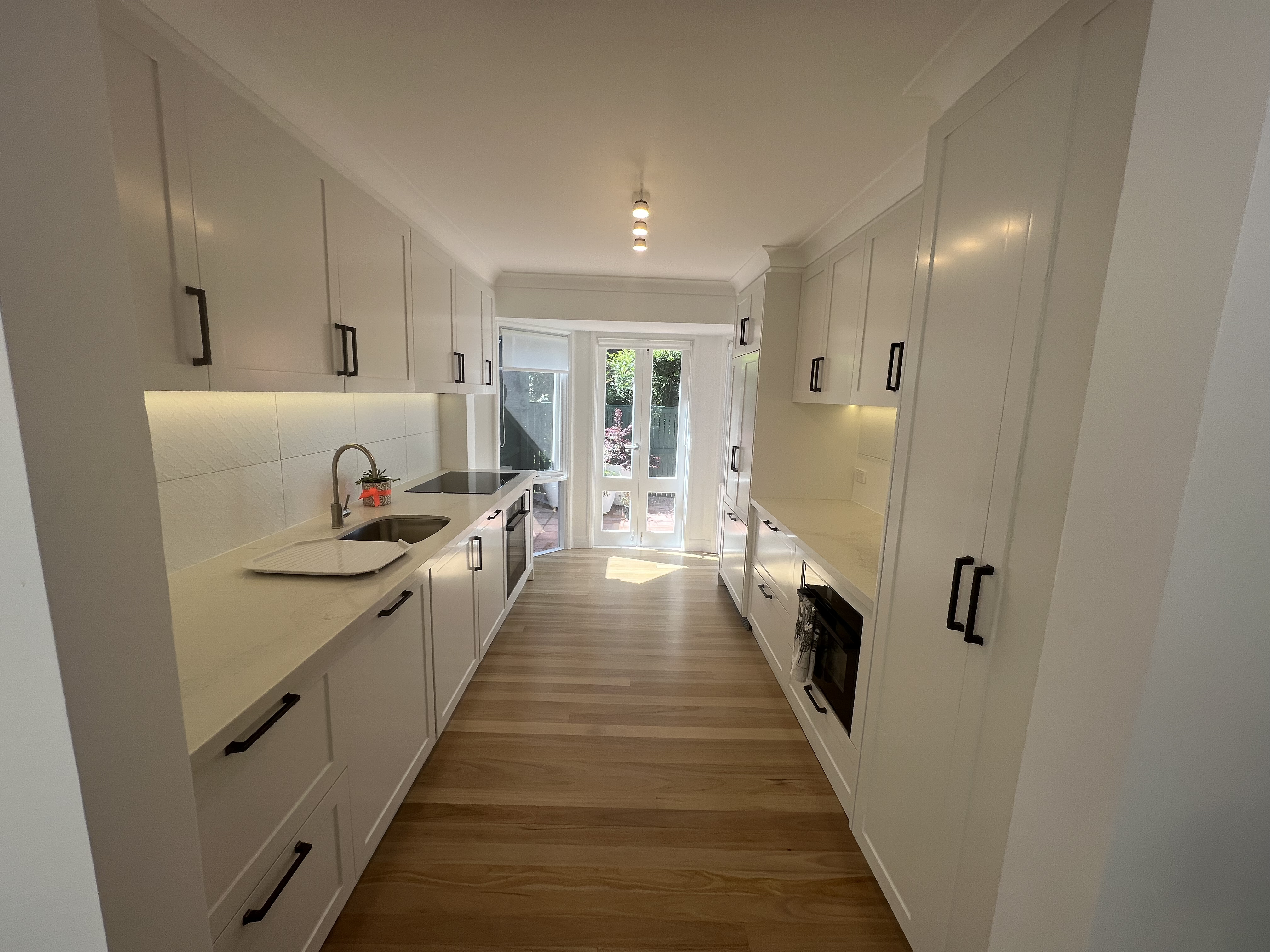 Barry Lane Neutral Bay kitchen hallway
