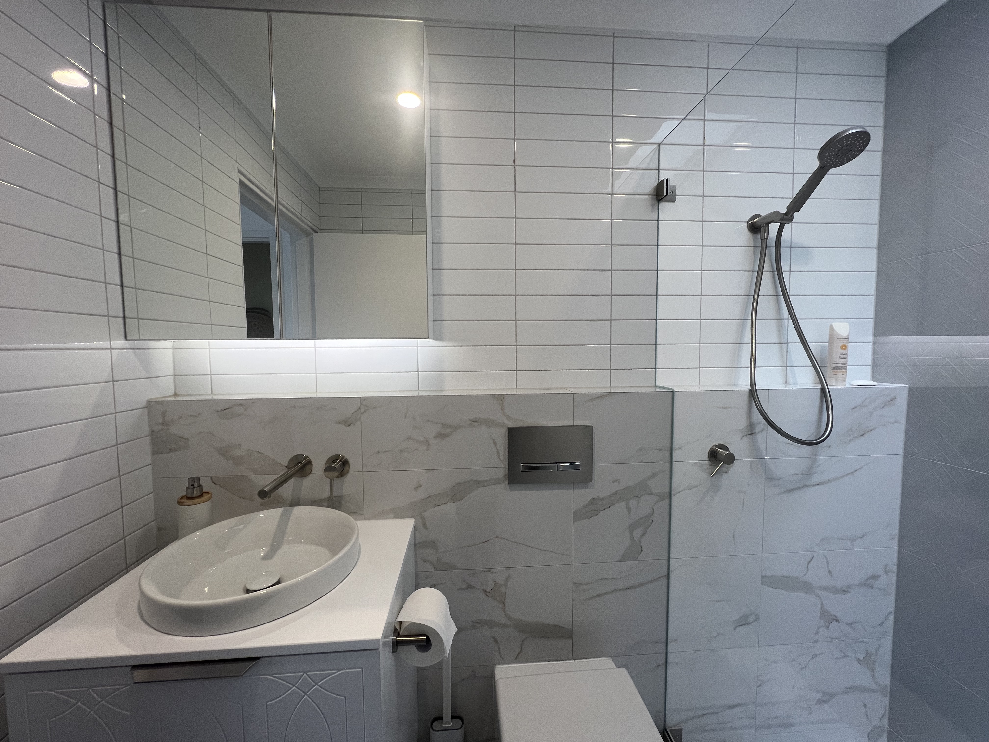 Barry Lane Neutral Bay bathroom shower