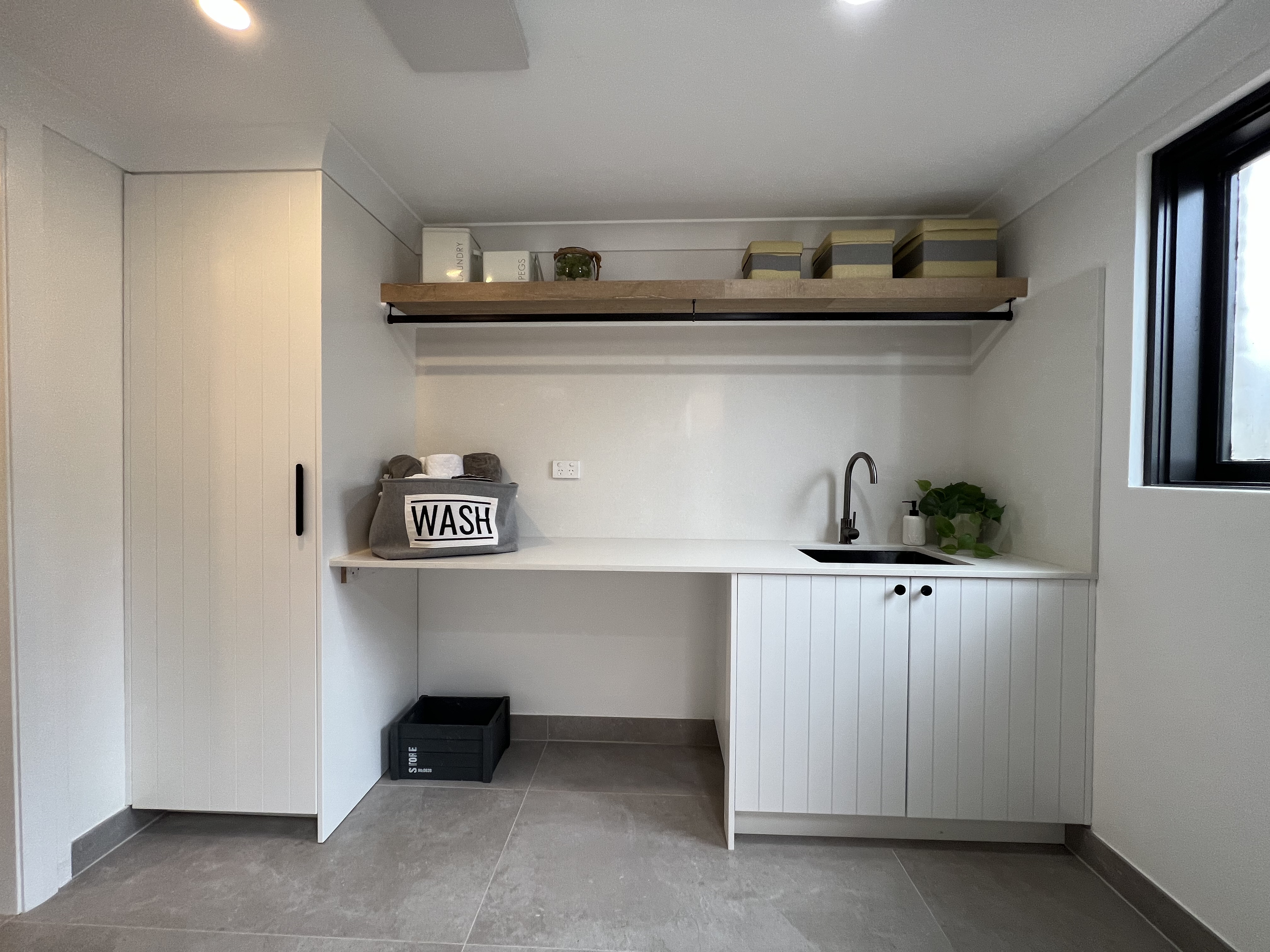 Carbeen Rd Westleigh laundry