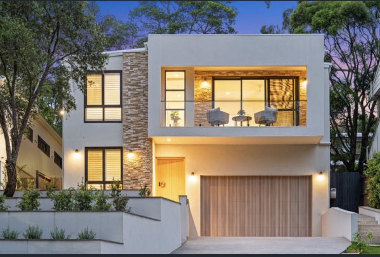 Dartford Rd Thornleigh exterior at dusk